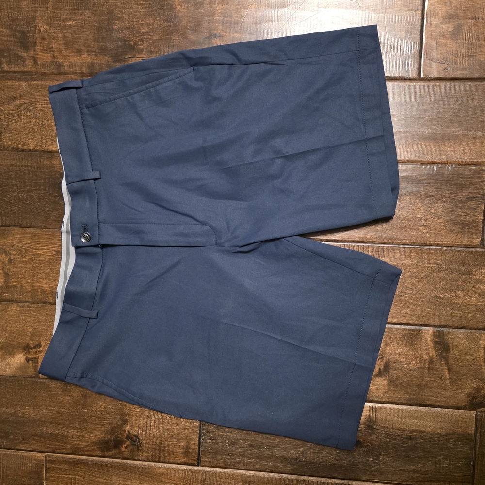 Walter Hagen Men's Deep Blue Flat Front Shorts